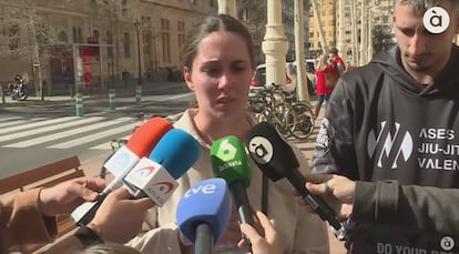 Valencia. 23/02/2024. Declaraciones de jóvenes supervivientes del incendio.