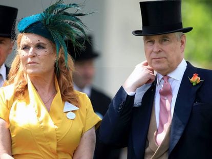 Sarah Ferguson y Andrés de Inglaterra, en Ascot, en 2019.