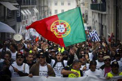 El mayor sindicato portugués, la CGTP, de tendencia comunista, convocó hoy una huelga general el 27 de junio contra la política del Gobierno conservador a la que se ha sumado, de forma parcial por ahora, el sindicato socialista UGT. EFE/Archivo