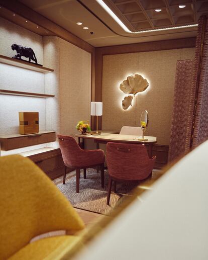 One of the private rooms for high jewelry.