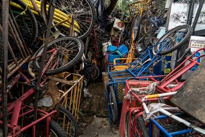 Depósito de triciclos decomisados en la Alcaldía Miguel Hidalgo.
