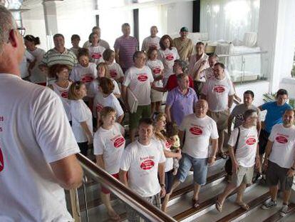 Concentraci&oacute;n de trabajadores del hotel Las Palomas, en Torremolinos.
