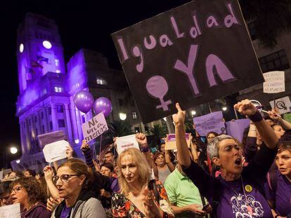 Manifestaci&oacute;n del d&iacute;a de la mujer en Santa Cruz de Tenerife.