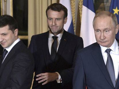 Zelenski, Macron y Putin en la reunión de Paris para tratar la guerra en el Este de Ucrania, este lunes.