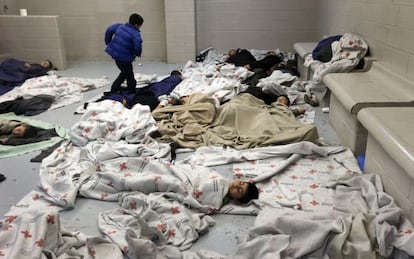 Menores no acompañados interceptados en la frontera con EE UU en junio