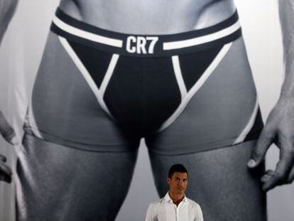 El dueño del Valencia compra la imagen de Cristiano Ronaldo
