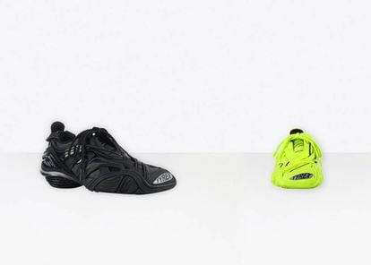 Tyrex, el nuevo modelo de 'sneakers' de Balenciaga, en su edición negro y plateado y amarillo fluorescente. |