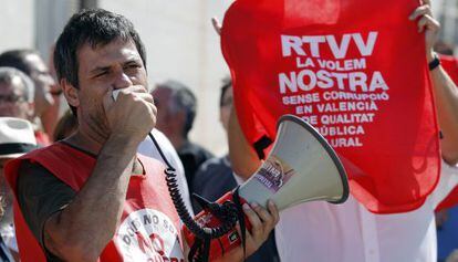 Protesta de empleados de Canal 9 contra el ERE. 