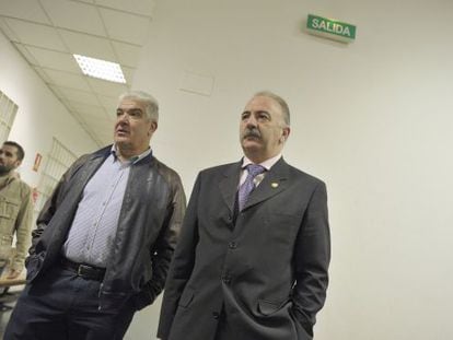 Freire Couto (a la derecha) junto a su teniente alcalde
