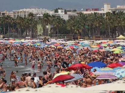 Una imagen de la playa de Llevant en Salou.