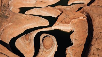 El río Colorado visto a ojo de pájaro el pasado abril en un tramo que forma parte del lago Powell.