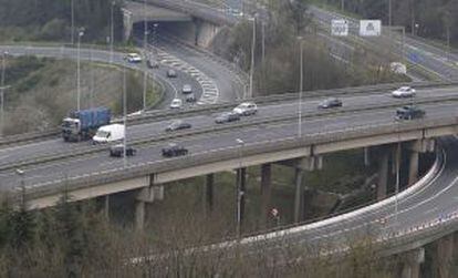 Vista de la autovía de entrada a San Sebastián desde Bilbao.