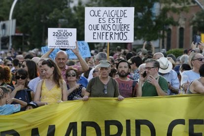 Manifestación en 2019 en defensa de Madrid Central tras la victoria del PP.