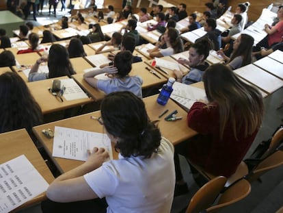 Inicio de los exámenes de selectividad en Madrid.