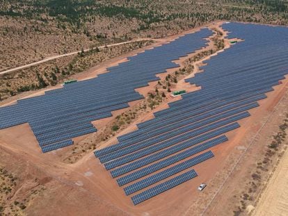 Planta de paneles fotovoltaicos en Chile.