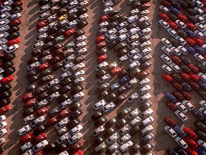Vista de un depósito de coches en Madrid. Los automóviles constituyen una de las principales exportaciones españolas.
