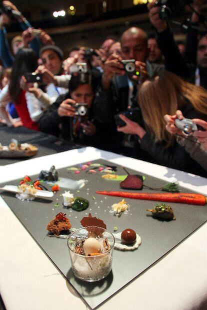 Platos convertidos en objetos de deseo fotográfico en el segundo día de Madrid Fusión.