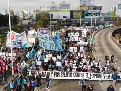 Protesta contra las medidas económicas de Fernández, el jueves en Buenos Aires.