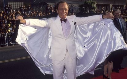 Bob Kane, en el estreno en Hollywood de 'Batman vuelve' en 1992.