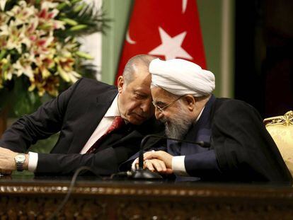 Los presidentes Erdogan y Rohani este mi&eacute;rcoles en Teher&aacute;n.