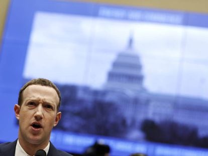 El CEO de Facebook, Mark Zuckerberg, comparece ante el Capitolio de EEUU.