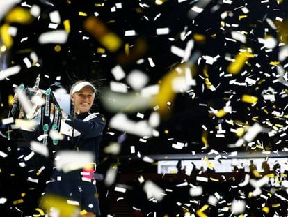 Wozniacki celebra su triunfo en la Copa de Maestras.