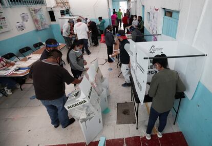 A box inside a school in Mexico City.