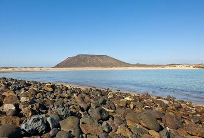 Playa de La Concha, en el islote de Lobos (Fuerteventura).