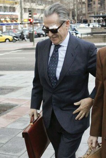 El expresidente de Caja Madrid, Miguel Blesa, a su llegada a los Juzgados de Plaza de Castilla.