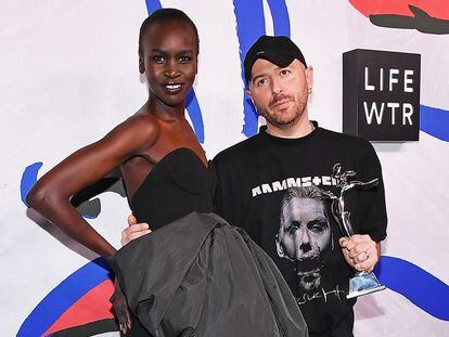 Demna Gvasalia en la Semana de la Moda de París el pasado mes de junio.