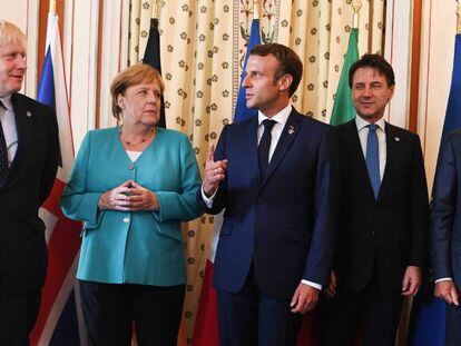 De izquierda a derecha, el primer ministro del Reino Unido, Boris Johnson; la canciller alemana, Angela Merkel; el presidente de Francia, Emmanuel Macron; el primer ministro de Italia,  Giuseppe Conte; y el presidente del Consejo Europeo Donald Tusk; en la cumbre del G-7 celebrada en Biarritz (Francia).