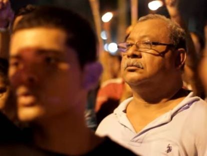 El padre Melo, en una manifestación. Fotograma de un vídeo en el canal de Radio Porgreso.