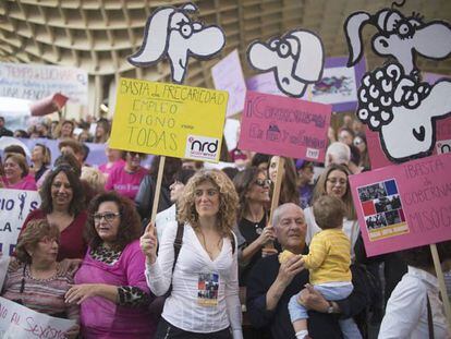 Una imagen de la concentración en el Metropol Parasol de Sevilla el 8 de marzo.