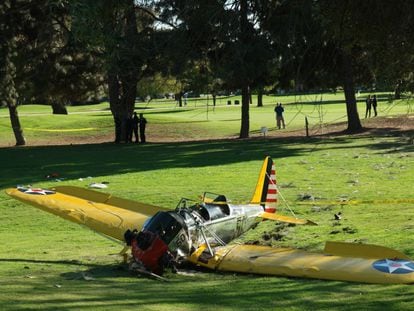 El actor estadounidense Harrison Ford ha sufrido un accidente este jueves con la avioneta que pilotaba y ha sido trasladado a un hospital de Los Ángeles con múltiples heridas.