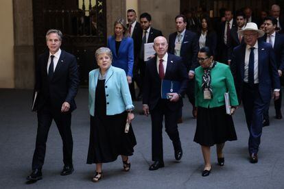 Antony Blinken, Alicia Bárcena, Alejandro Mayorkas, Rosa Icela Rodríguez y Ken Salazar este 5 de octubre en Ciudad de México.