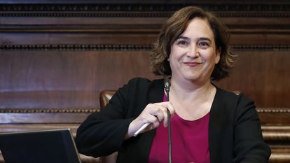 29/04/2022.- La alcaldesa de Barcelona, Ada Colau, durante el pleno del Ayuntamiento de Barcelona. EFE/Andreu Dalmau