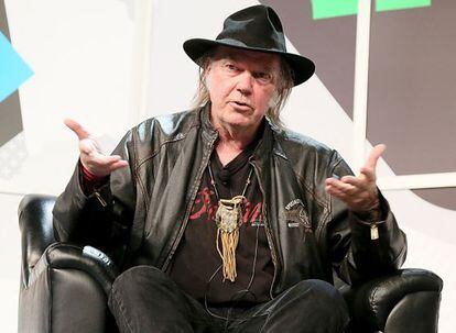 Neil Young habla del Pono en el festival tejano South By Southest.