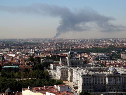 Columna de humo, vista desde Madrid.