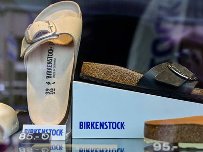 Sandalias de Birkenstock en una tienda de Berlín.