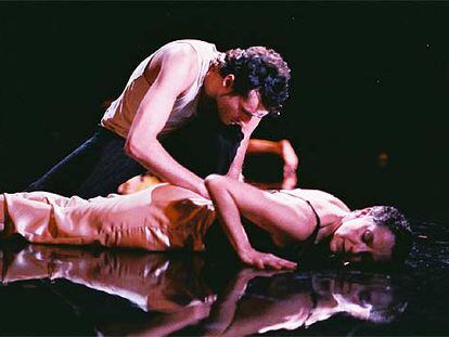 Teresa Nieto y Daniel Doña, en una escena de <i>Ni palante ni patrás.</i>