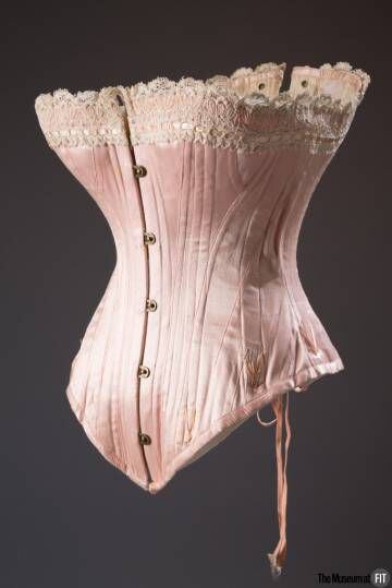 Un corsé de la década de 1880 en la exposición 'Pink: The History of a Punk, Pretty, Powerful Color'