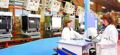 Trabajadoras de la fábrica de Fagor.