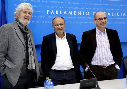 De izquierda a derecha, Xosé Manuel Beiras (AGE), Abel Losada (PSdeG) y Francisco Jorquera (BNG)