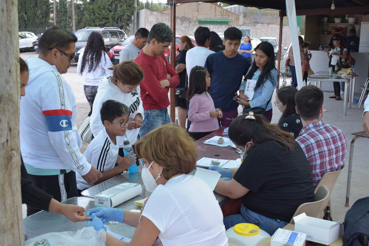 Cribado para detectar la enfermedad de Chagas organizado por la Fundación Mundo Sano y Asociación Illimani de Murcia, que garantiza el acceso a la atención sanitaria de personas de origen boliviano.