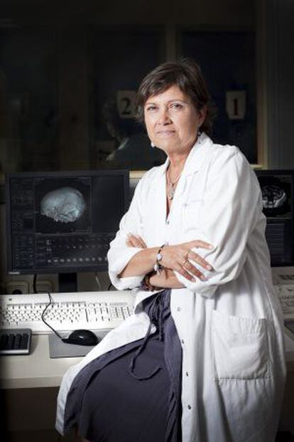 Rosa Dinarès, radióloga y egiptóloga del Hospital General de Cataluña.
