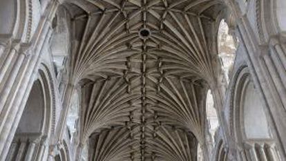 La bóveda gótica en abanico (o palmeada) de la catedral anglicana de Norwich.