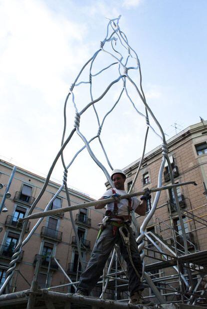 El andamio del monumento se acabó de desmontar el viernes.