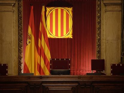 Puesto de Presidencia de la mesa del Parlament de Cataluña.
