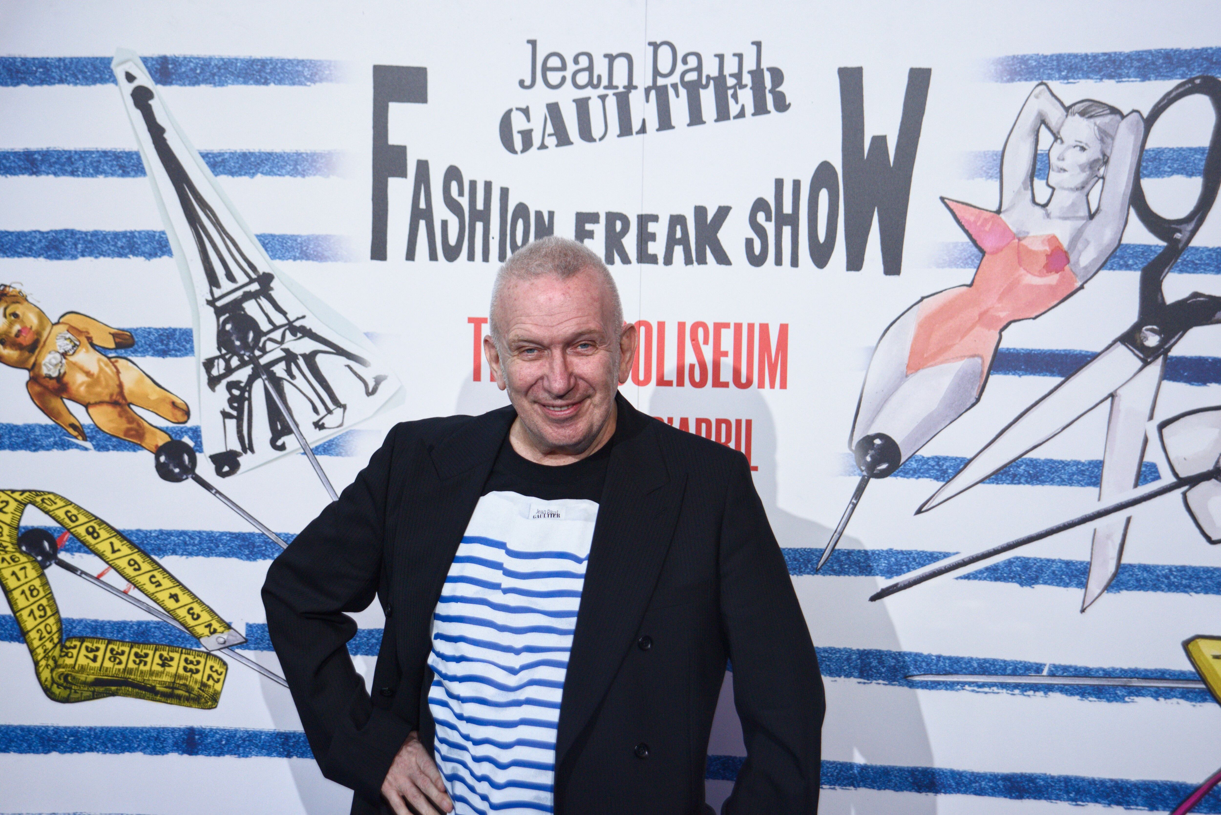 El diseñador francés Jean-Paul Gaultier el jueves por la noche en el estreno de 'Fashion Freak Show' en Barcelona.