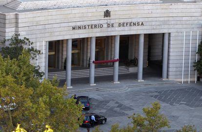 Fachada de la sede central del Ministerio de Defensa, en Madrid.